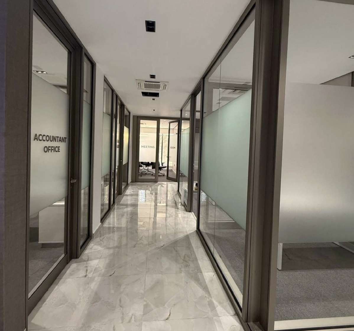 مشروع فواصل مكتبية apex